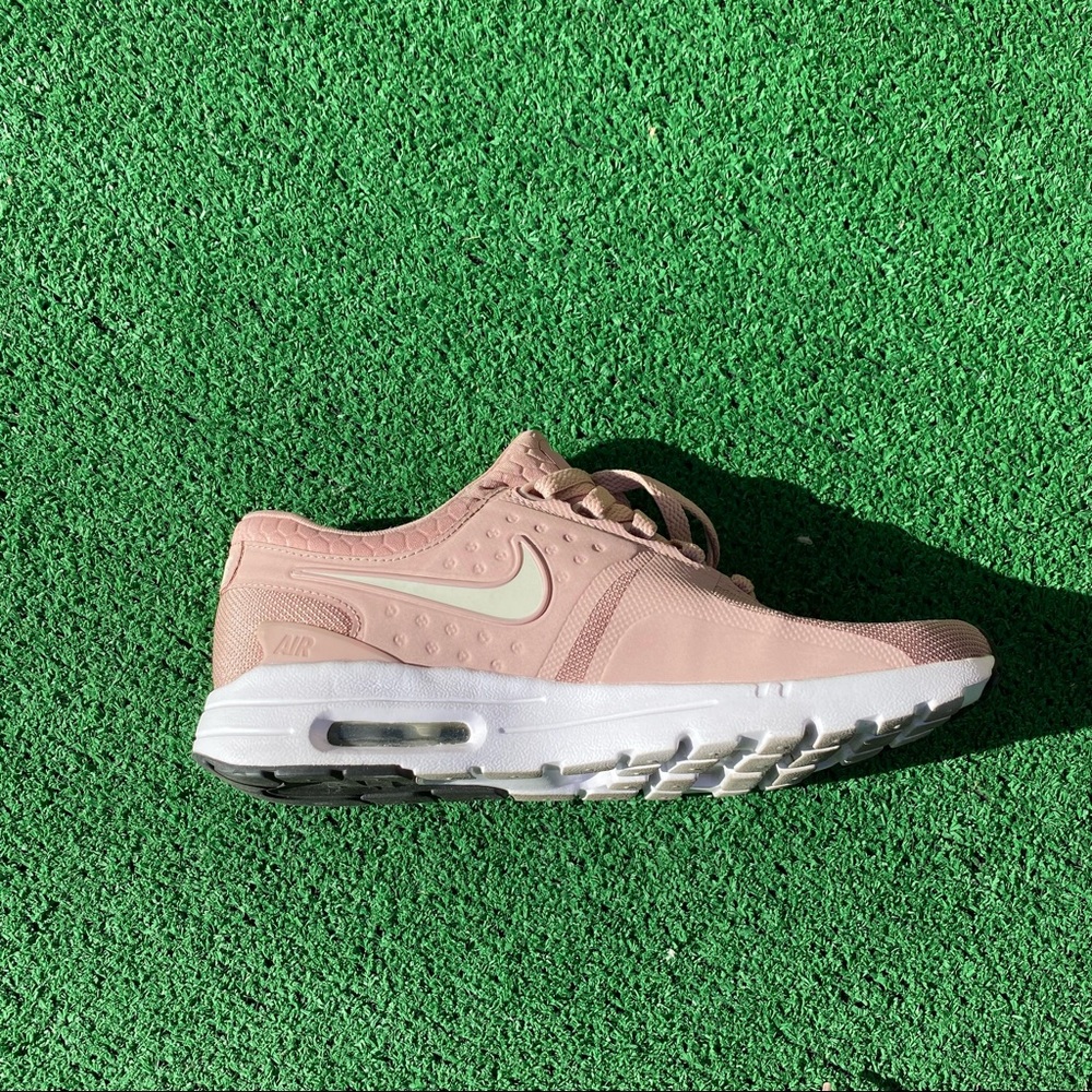 Women’s Nike Air Max Zero - Picture 4 of 8